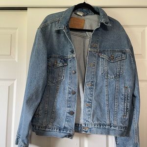 Vintage (1990’s) Denim Levi’s Jacket